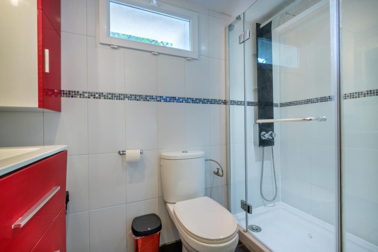 Bas De Villa, Piscine, 3 Etoiles 생폴드방스 외부 사진